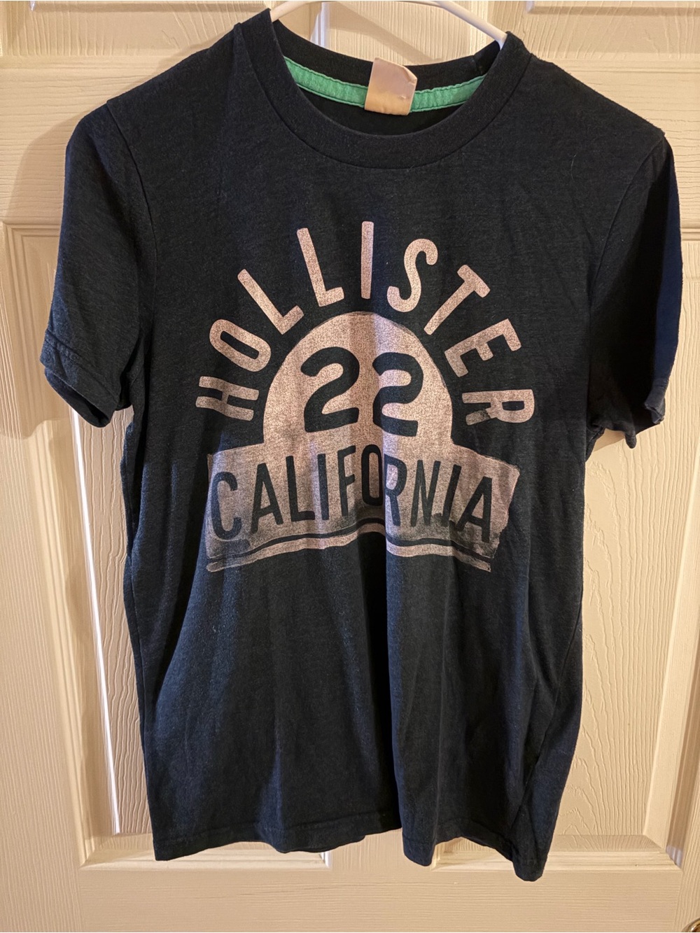 Hollister Men’s Blue '22 California Graphic Tee